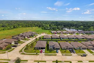 1702 Plantation Pl, Baytown, TX 77523 - Photo 11