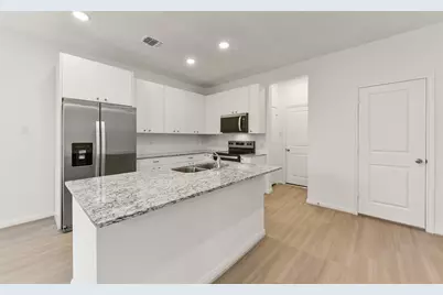 11938 Lakewood West Drive, Cypress, TX 77429 - Photo 7