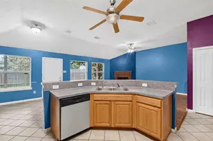 24019 Surreygate Dr, Spring, TX 77373 - Photo 9