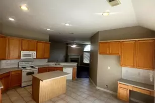 13606 Short Brook Ln, Houston, TX 77041 - Photo 9