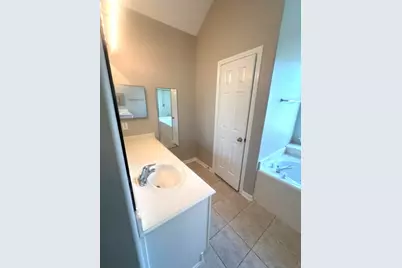 13606 Short Brook Lane, Houston, TX 77041 - Photo 19