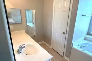 13606 Short Brook Ln, Houston, TX 77041 - Photo 19