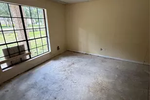 15823 Oleta Ln, Sugar Land, TX 77498 - Photo 11