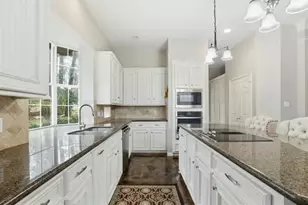108 Inverness Dr, Conroe, TX 77356 - Photo 13