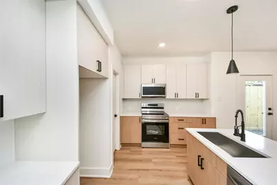 934 South Lane Unit A-B, Houston, TX 77088 - Photo 5