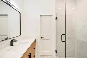 934 South Ln, Houston, TX 77088 - Photo 41