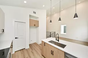 934 South Ln, Houston, TX 77088 - Photo 31