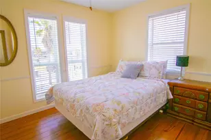 3927 Mason Dr, Galveston, TX 77554 - Photo 5