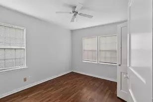 1118 Hunter Dr, Texas City, TX 77590 - Photo 9