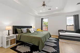 5223 Eigel St, Houston, TX 77007 - Photo 9