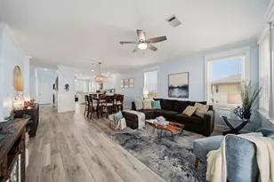 4121 Pointe W Dr, Galveston, TX 77554 - Photo 11