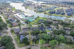 18230 Caprice Ln, Houston, TX 77058 - Photo 15