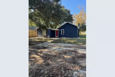 1616 N Travis Street, Liberty, TX 77575 - Photo 9