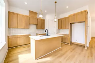 9007 Noel A and B St, Houston, TX 77033 - Photo 9