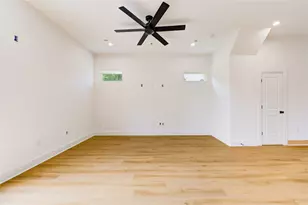 9007 Noel A and B St, Houston, TX 77033 - Photo 23