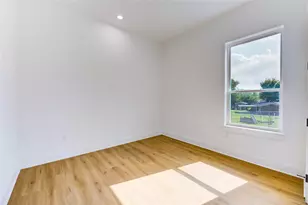 9007 Noel A and B St, Houston, TX 77033 - Photo 27