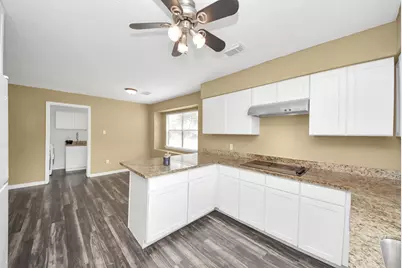4701 Spring Lane, Baytown, TX 77521 - Photo 29