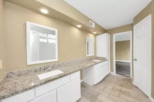 4701 Spring Ln, Baytown, TX 77521 - Photo 17