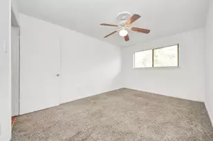 4701 Spring Ln, Baytown, TX 77521 - Photo 33