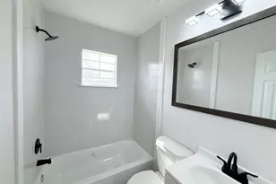 506 S Iowa St, La Porte, TX 77571 - Photo 9