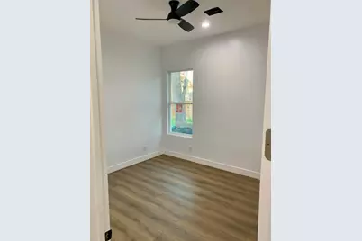 204 E 30th Street, Houston, TX 77018 - Photo 9