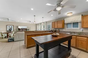 211 Captains Rd, Anahuac, TX 77514 - Photo 25