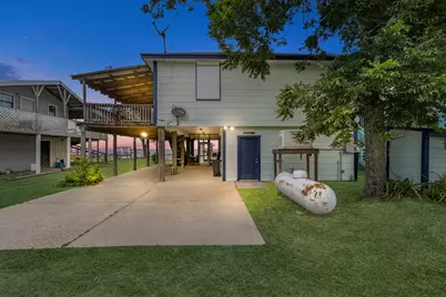 211 Captains Road, Anahuac, TX 77514 - Photo 11