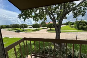 9101 Country Creek Dr, Houston, TX 77036 - Photo 9