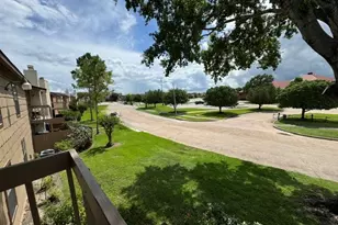 9101 Country Creek Dr, Houston, TX 77036 - Photo 11