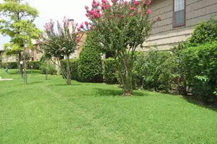 9101 Country Creek Dr, Houston, TX 77036 - Photo 21