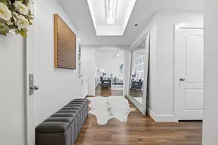 121 N Post Oak Ln, Houston, TX 77024 - Photo 3