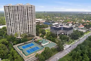 121 N Post Oak Ln, Houston, TX 77024 - Photo 29