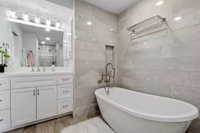 121 N Post Oak Lane #2203, Houston, TX 77024 - Photo 19