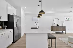 8017-A Cora St, Houston, TX 77088 - Photo 7