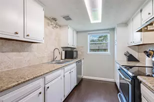 3808 Laura Leigh Dr, Friendswood, TX 77546 - Photo 11