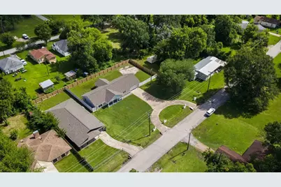 608 Hoo Hoo Avenue, Lufkin, TX 75904 - Photo 3
