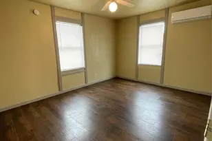 609 N Avenue D, Freeport, TX 77541 - Photo 7