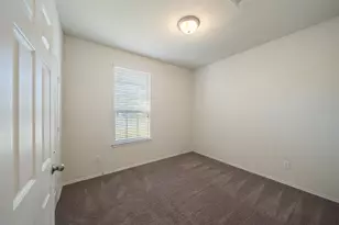 2055 Lost Timbers Dr, Conroe, TX 77304 - Photo 5