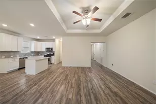 2055 Lost Timbers Dr, Conroe, TX 77304 - Photo 11