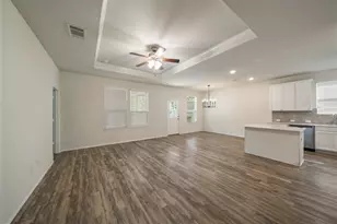 2055 Lost Timbers Dr, Conroe, TX 77304 - Photo 7