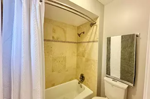 2514 Nantucket Dr, Houston, TX 77057 - Photo 23