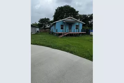522 Grand Avenue, Bacliff, TX 77518 - Photo 3