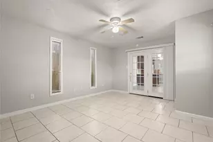 907 Northbend Dr, Baytown, TX 77521 - Photo 17