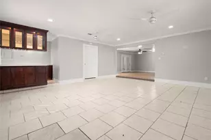 907 Northbend Dr, Baytown, TX 77521 - Photo 13