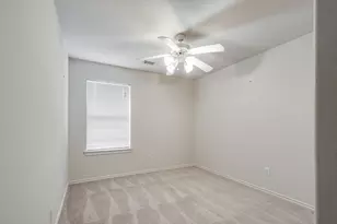 8402 Coleus Ln, Baytown, TX 77521 - Photo 23