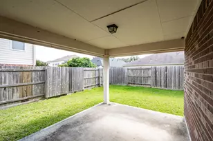 8402 Coleus Ln, Baytown, TX 77521 - Photo 31