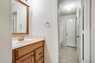 8402 Coleus Ln, Baytown, TX 77521 - Photo 27
