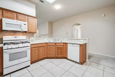 8402 Coleus Lane, Baytown, TX 77521 - Photo 13