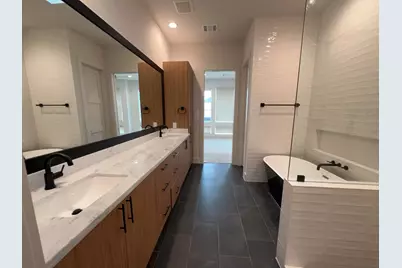2414 Gray Street, Houston, TX 77003 - Photo 9