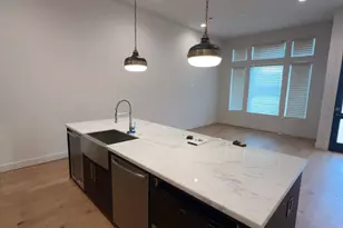 2414 Gray St, Houston, TX 77003 - Photo 5